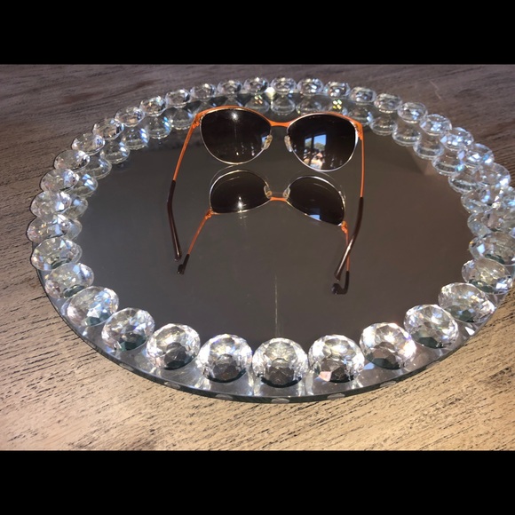 Michael Kors Finley Cat-eye Sunglasses. - Picture 4 of 8